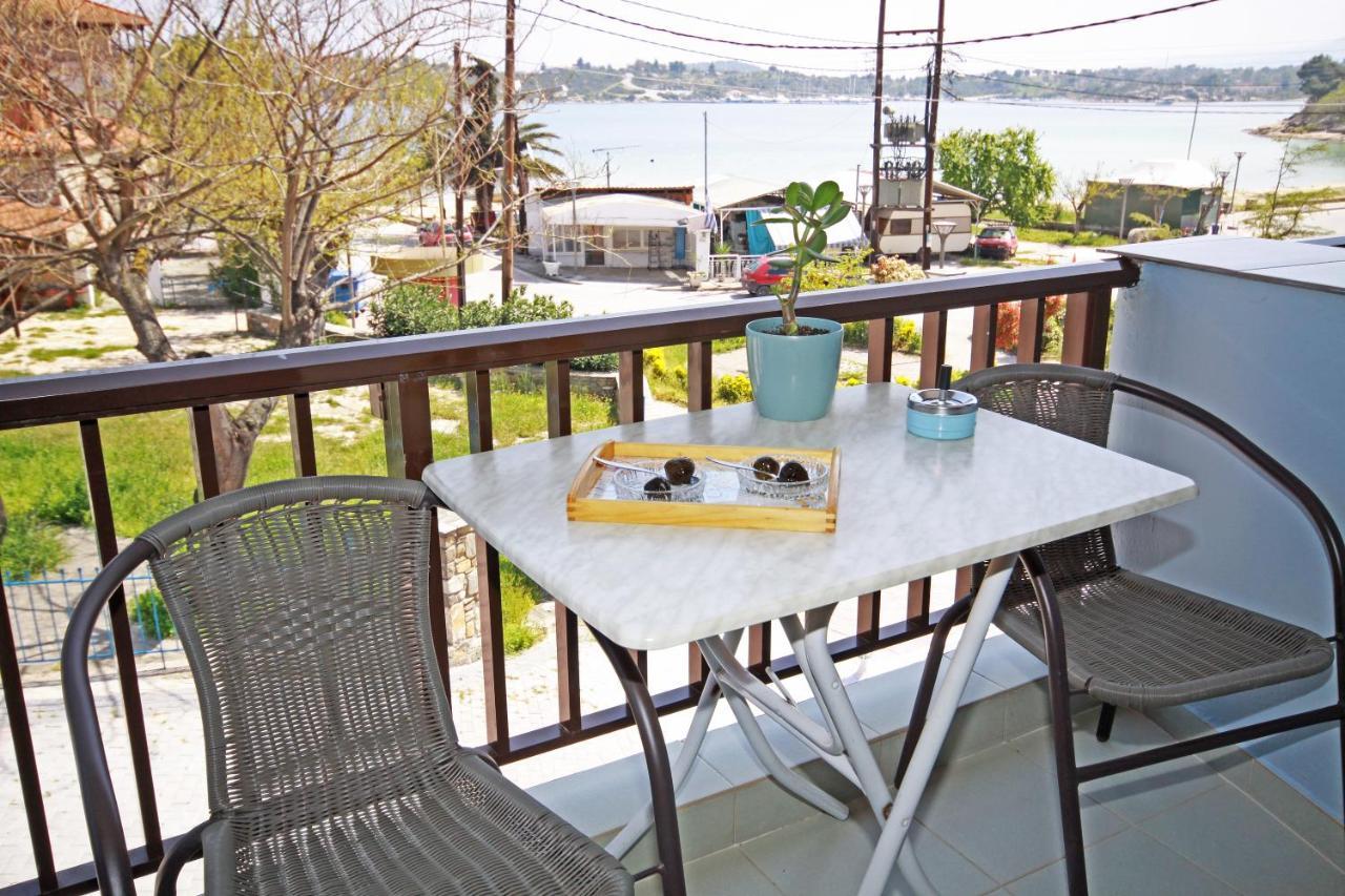 Acrothea Apartments ออร์โมส ปานากีอาส ภายนอก รูปภาพ
